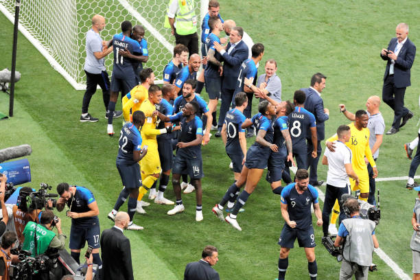 带我们深刻 带我们深刻