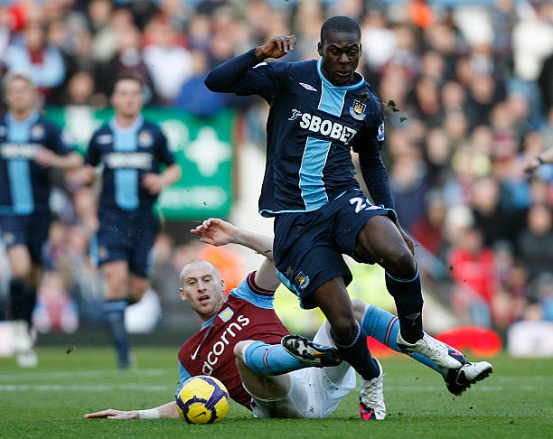 不难发现他 不难发现他