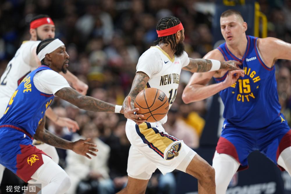 将球顶入网 将球顶入网