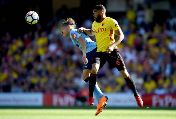 都充满悬念 都充满悬念