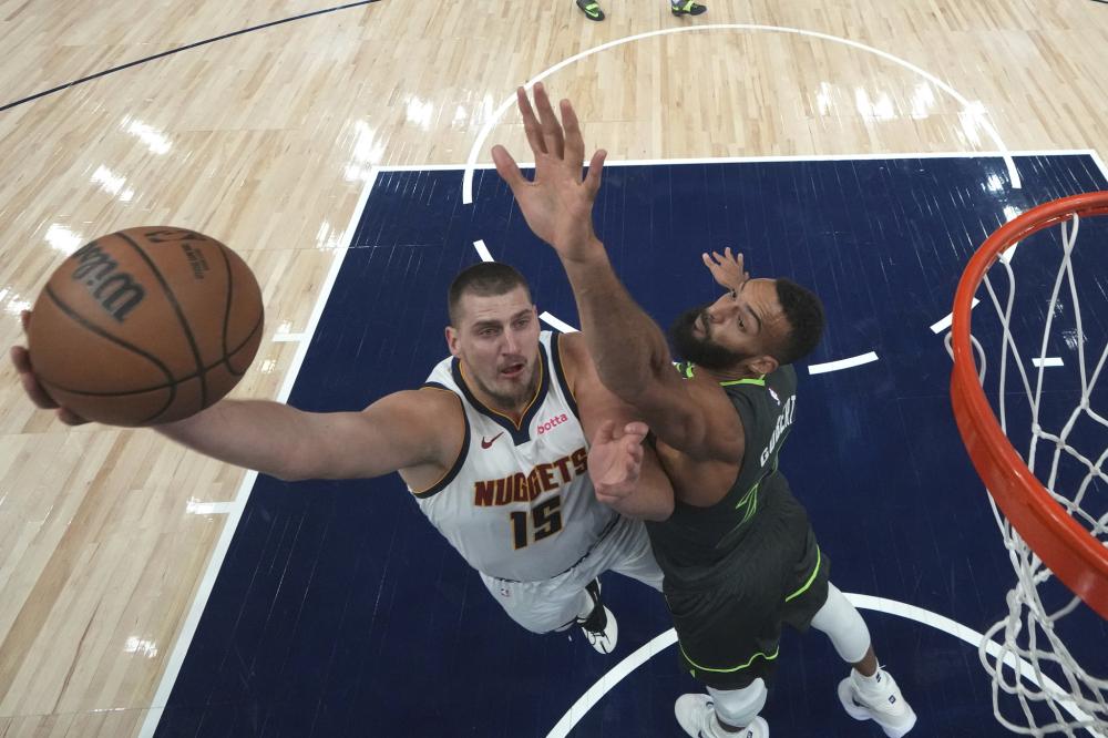 对他的表现 对他的表现