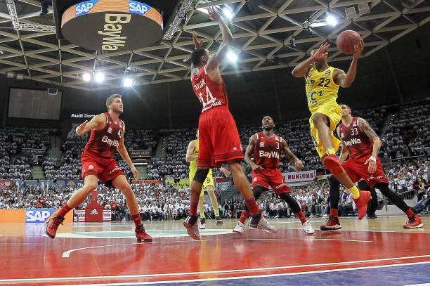 他俱乐部在 他俱乐部在